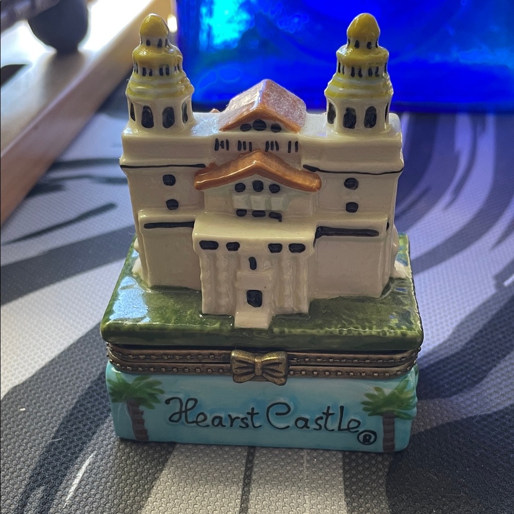 Hearst Castle Ceramic Trinket Box - Green and White